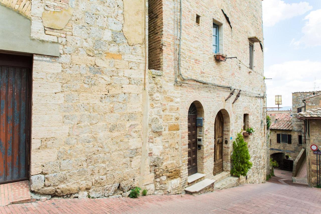 San Domenico Central Apt Сан-Джиминьяно Экстерьер фото